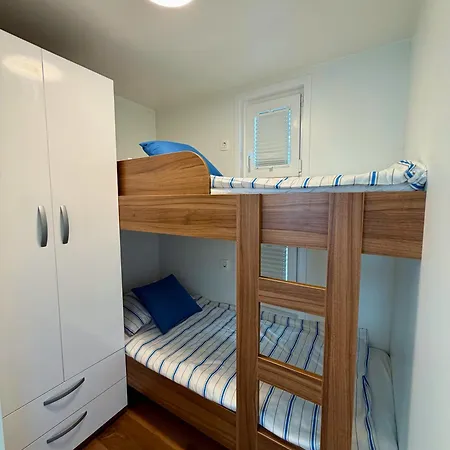 Liberty Floating House With Jacuzzi & Sea View *